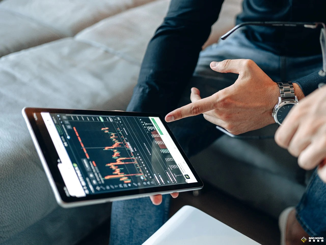 下載安裝倫敦銀投資APP